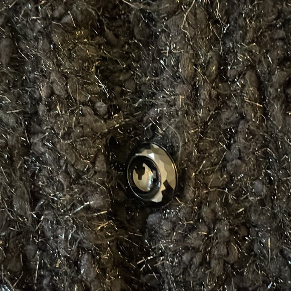 Holiday-ready Shrug sweater - Picture 3 of 5